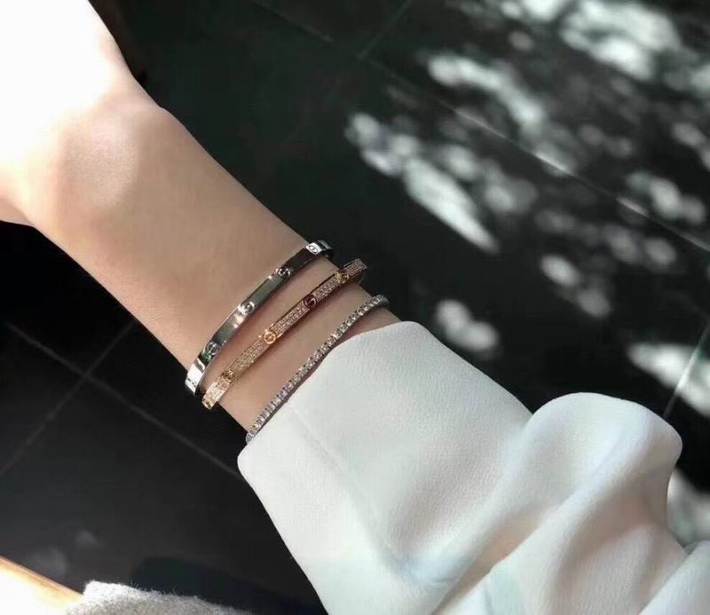 Cartier bracelet 03lyx97 (8)